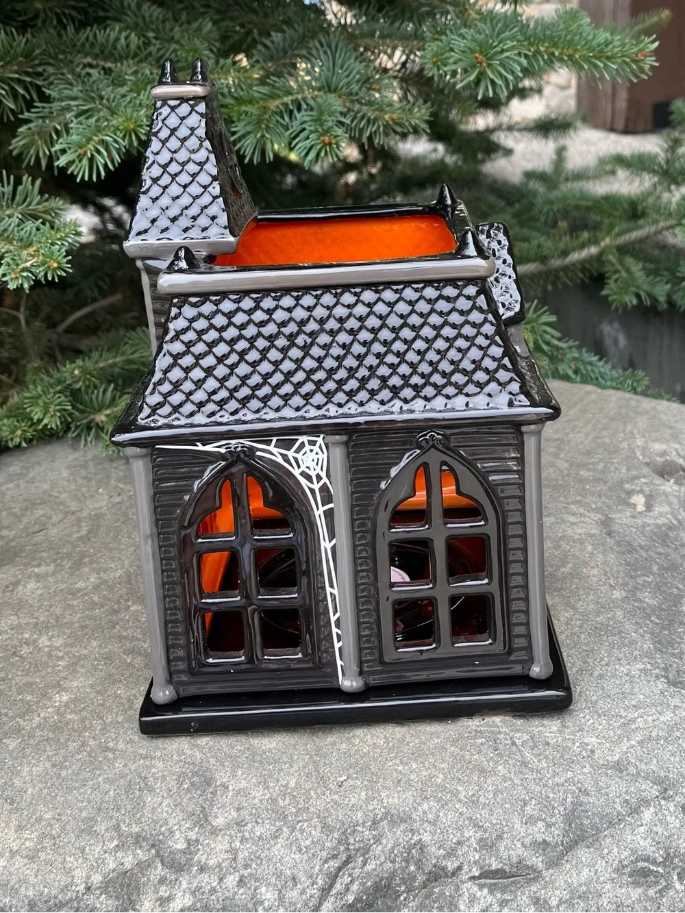 Slatkin & Co. Ceramic 👻 Haunted House 🎃 Luminary Like New 8X12in Vintage In Box